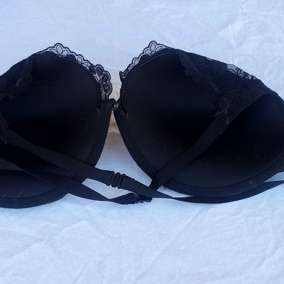 VS bra - Picture 2 of 2